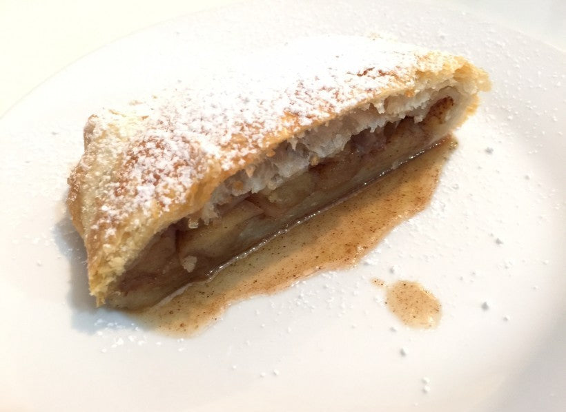 Apple Strudel with Puff Pastry: Easy and Delicious